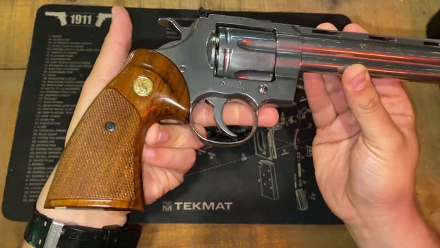 Colt 2020 Python With Gen 3 Wood Grips смотреть онлайн