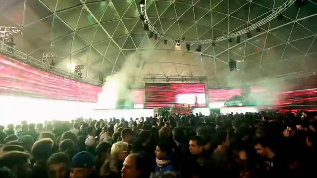 NISSAN JUKE TOWN PARTY feat M2O BOLOGNA MOTOR SHOW смотреть онлайн