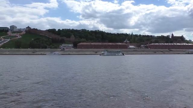 теплоход Сура смотреть онлайн