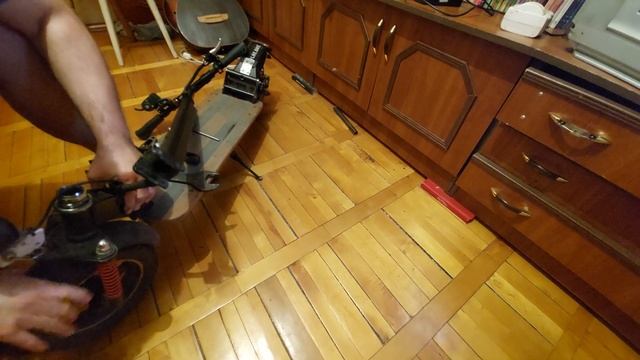 Люфты Электросамоката устраняем. серия 3567