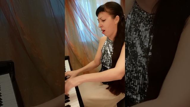 Софья Шесталова поет романс М.Глинки на стихи А.Пушкина "В крови горит огонь желанья ..." . смотреть онлайн