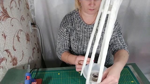 Мастер класс.Светильник шишка из фоамирана. ЧАСТЬ 1 смотреть онлайн
