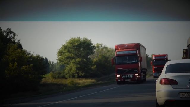 За рулем на дальнобой, поёт Сергей Елабуга | Dalnoboyschik by Sergey Elabuga смотреть онлайн