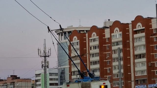 Пенза, к/ст. "Микрорайон Запрудный" Проход троллейбуса через разворотное кольцо 18.05.2021. смотреть онлайн