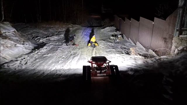 Первые ходовые испытания снегоубощика дрона Roofer смотреть онлайн