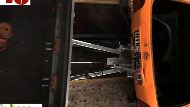 Crash test VW Golf 3. Безопасная ли в наше время? смотреть онлайн