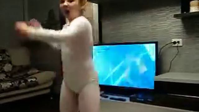 ЯНОЧКА ЗЕЛИНСКАЯ -ДЕКАБРЬ 2012. смотреть онлайн