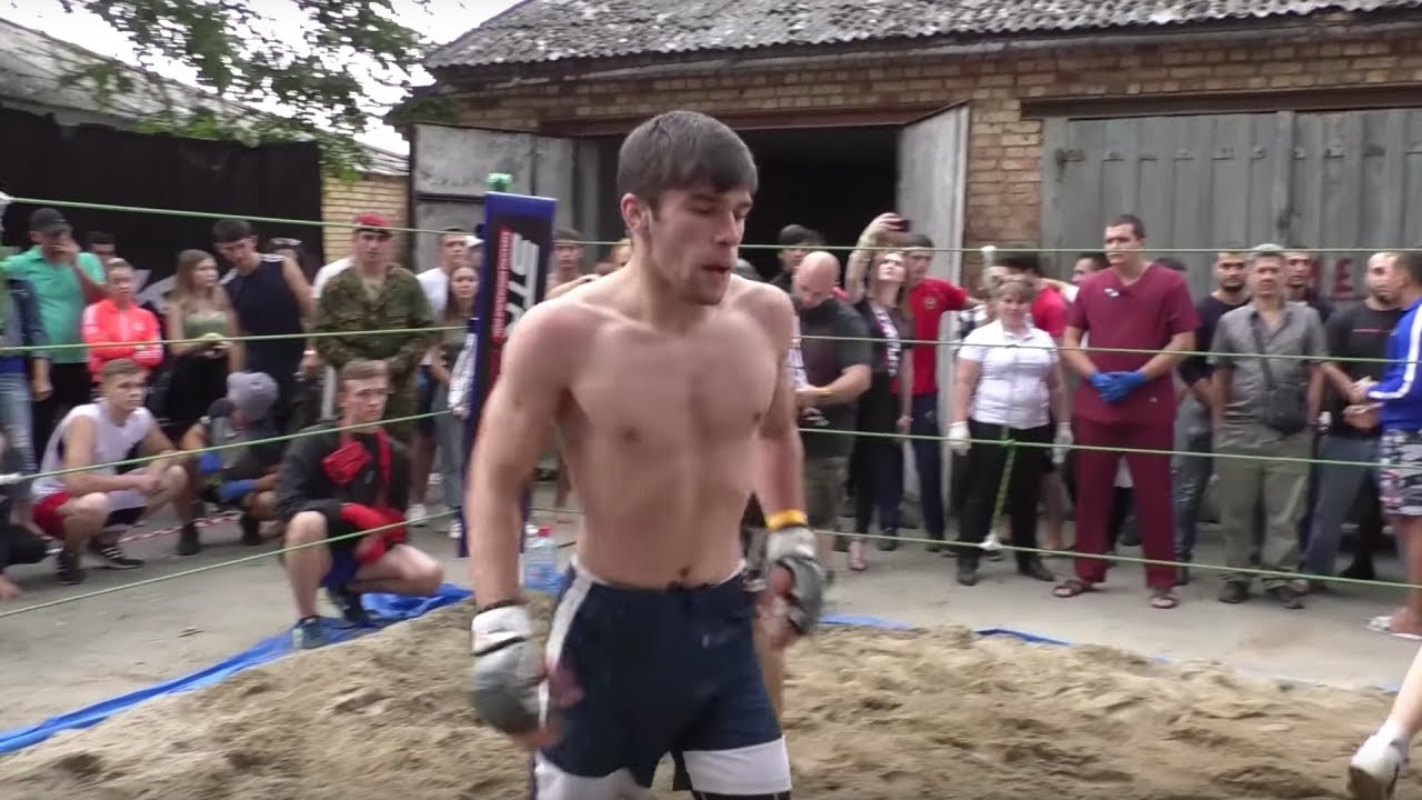 ВОИН против Бойца ММА !!! Отличный Бой !!! смотреть онлайн