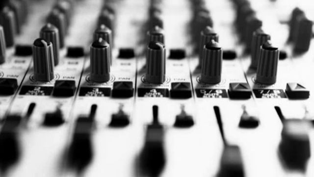 DEEP MINIMAL TRACK смотреть онлайн