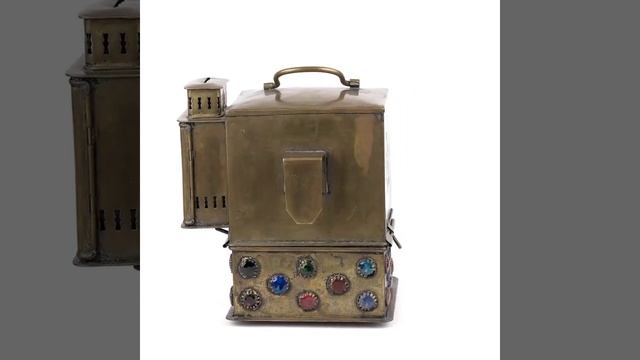 Копилка для цдаки (пожертвований)