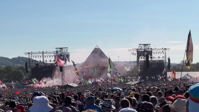 Lewis Capaldi - Someone You Loved - Saturday 24th June 2023 #Glastonbury смотреть онлайн