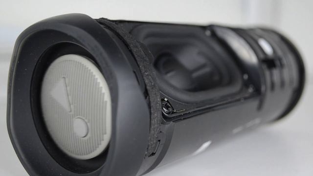 Колонка JBL FLIP 5 LFM 60% Bass Test РЕАКЦИЯ НА ПЕСНИ ДЕВОЧКА-КАРТИНКА смотреть онлайн
