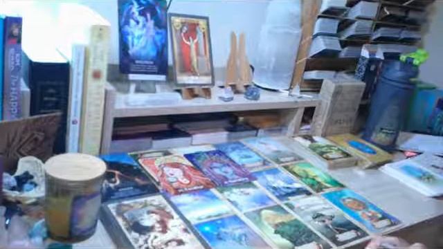 Oracle Card Reading: Let Loose To Move Forward смотреть онлайн