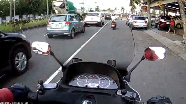 102/07/27巧遇掛試車牌的KUGA смотреть онлайн
