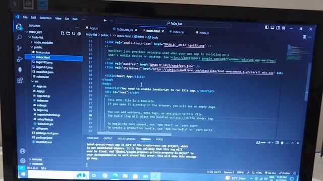 ToDo List Using React Js смотреть онлайн
