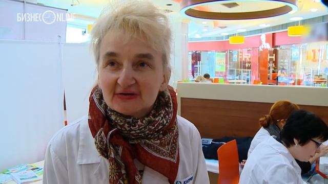 В Казани проходит акция "Измерь свое давление и сахар в крови" смотреть онлайн