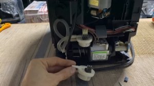 Делонги Магнифика - мигают светодиоды ошибок. Не делает кофе. Слишком мелкий помол.