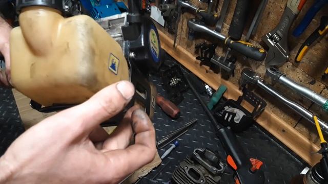 Мотокоса Sadko GTR-2200 (2,2 л. с.) - не запускається, репнула гільза смотреть онлайн