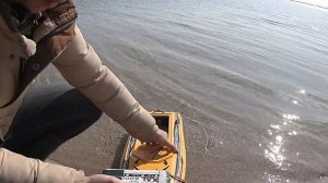 Кораблик для рыбалки на море