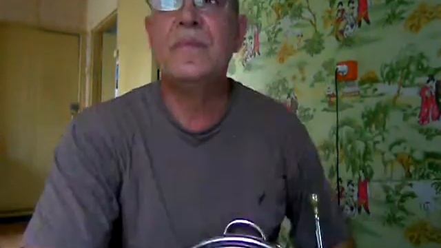 Длинные ноты на валторне. смотреть онлайн