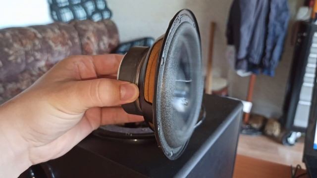 Logitech x230 Free Air Bass Test[4k] смотреть онлайн