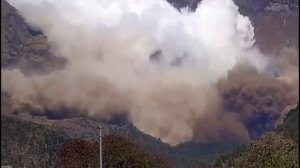 Сход лавины #стихия #природазлится