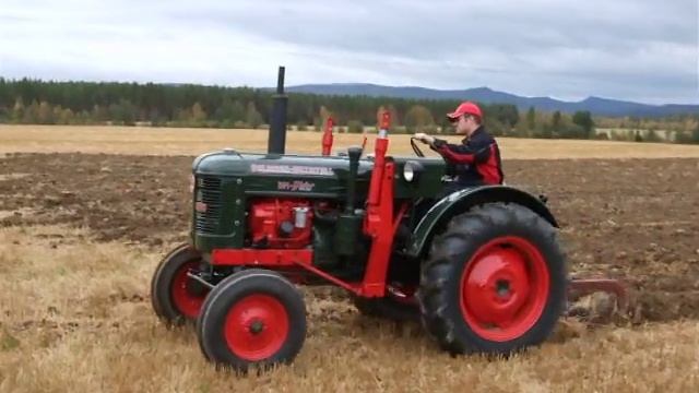 Volvo BM tractors ploughing, Åsnes Finnskog смотреть онлайн