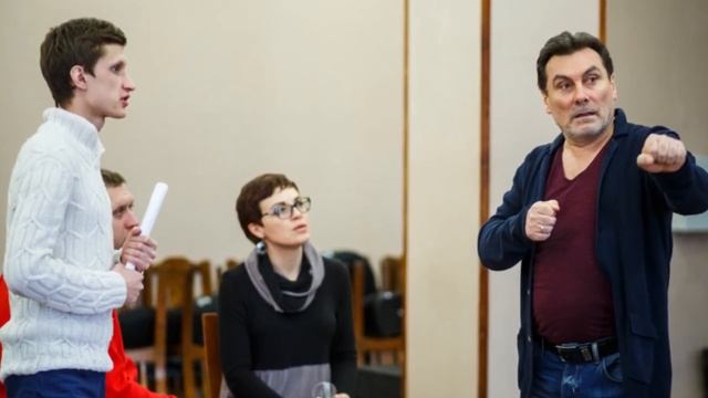 Евгений Марчелли о спектакле "Месяц в деревне" смотреть онлайн