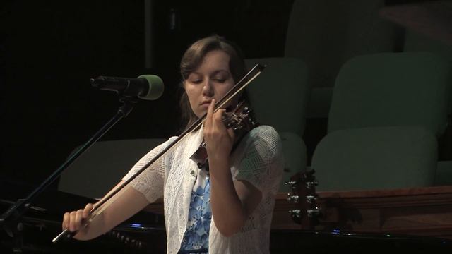 Инесса и Неля - Мелодия на пиано и скрипке смотреть онлайн