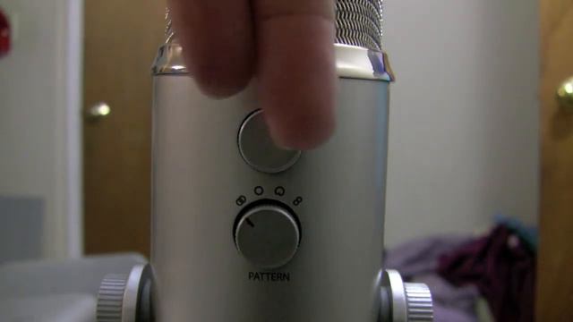 Blue Yeti microphone descriptive review смотреть онлайн