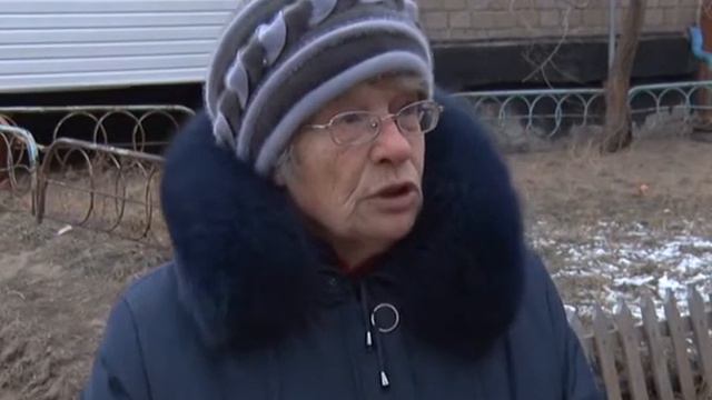 И ТОЛЬКОТ ДЕПУТАТ ПОМОГ смотреть онлайн