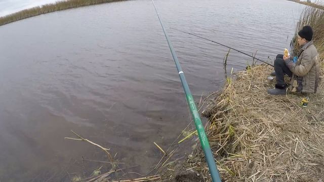 Большая рыбалка на "Кривом" озере на Карася смотреть онлайн