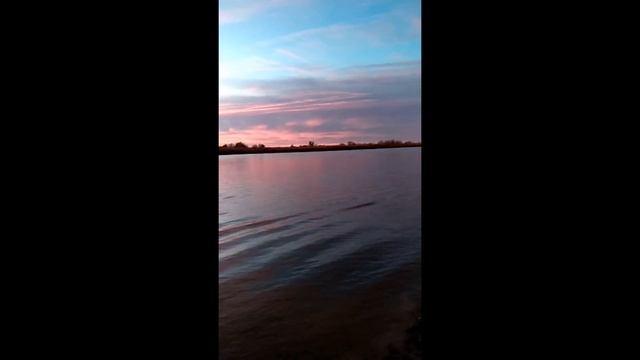 Отдых и рыбалка на Волге Маково, база "Остров Тур" октябрь 2019г смотреть онлайн