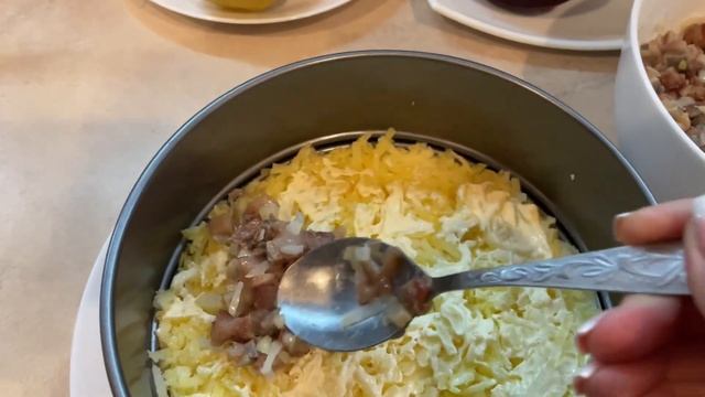 САМАЯ ВКУСНАЯ СЕЛЬДЬ ПОД ШУБОЙ, знаю несколько секретов! смотреть онлайн