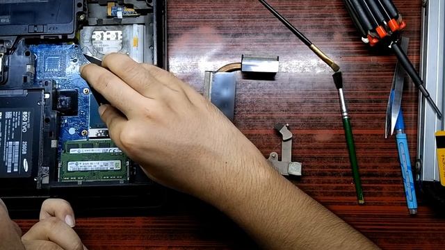 Cooler Mastergel Thermal Paste on Lenovo Thinkpad E430 смотреть онлайн