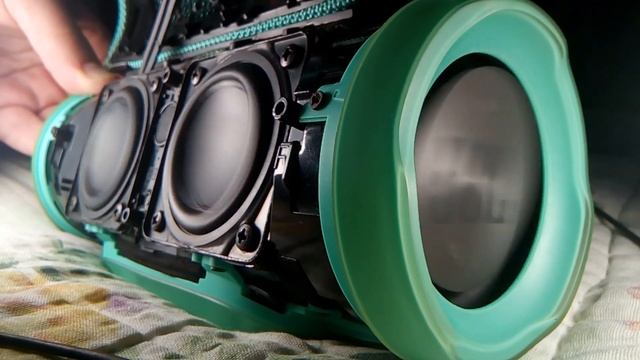 Beat this bottoming out Pasha Ash!!! JBL Charge 3 L.F.M. 130% Vol. смотреть онлайн