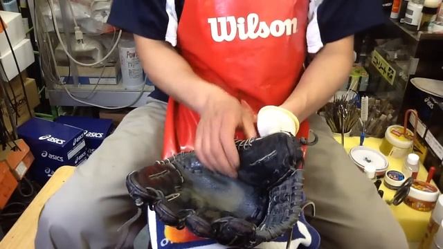 グラブのお手入れ（オイル応用編②）#436 Maintain a glove (Colored Oil) смотреть онлайн
