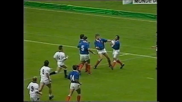 Nigel Heslop getting decked by Eric Champ and Serge Blanco смотреть онлайн