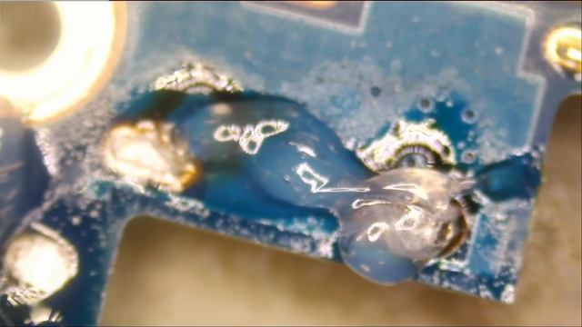 Samsung Notebook 7 No power - Charging port replacement using Low Melt Solder смотреть онлайн