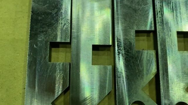 Квадратный и треугольный паз штока на электроэрозионном станке смотреть онлайн