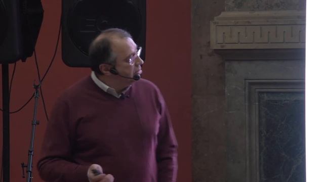 Свет внутри треугольника: искусство, наука и технологии / Сергей Стафеев смотреть онлайн