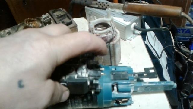 Ремонт ушм МАКИТА GA5040C. смотреть онлайн