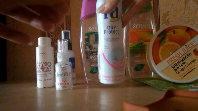 Пустые баночки. Уход за лицом телом и волосами. смотреть онлайн