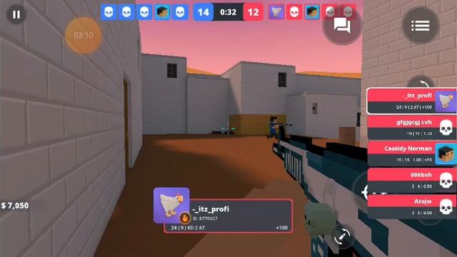 играю в закладку бомбы с каким-то про