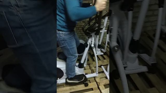 Эллипс Evo Fitness Orion | Mir-Sporta.com смотреть онлайн