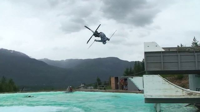 Off axis (офф аксис) смотреть онлайн