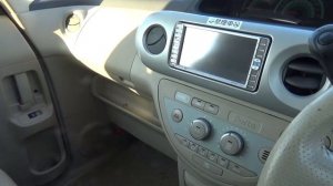 Toyota Porte - дверь мне запили! Обзор странного, но прикольного японского автомобиля