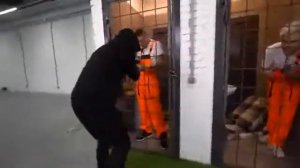 24 часа в Тюрьме Челлендж !!!! Реакция Влада А4 Часть 1