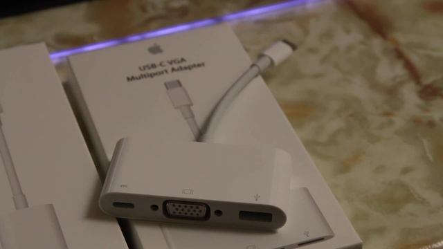 A Boring Look at Apples Doggles for the new 2016 MacBook Pro - #DoggleLife смотреть онлайн