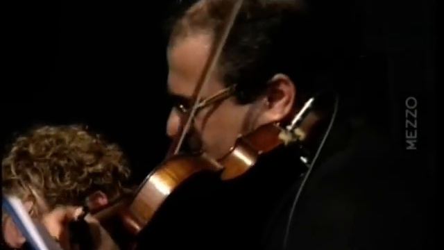 Natacha Atlas - Mon amie la rose / Festival du Bout du Monde 2003 смотреть онлайн